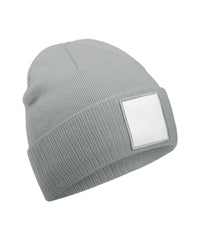 Beechfield Appliqué Patch Beanie - Ash/White
