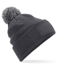 Beechfield Snowstar® Patch Beanie - Graphite Grey/Light Grey