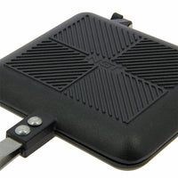 NGT Small Black Toastie Maker