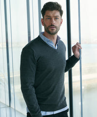 Henbury 12 Gauge V-neck Jumper - Black