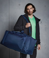 Quadra Jumbo Sports Holdall - Black