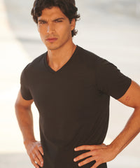 Men's Feel Good Stretch V-neck T-shirt - Black